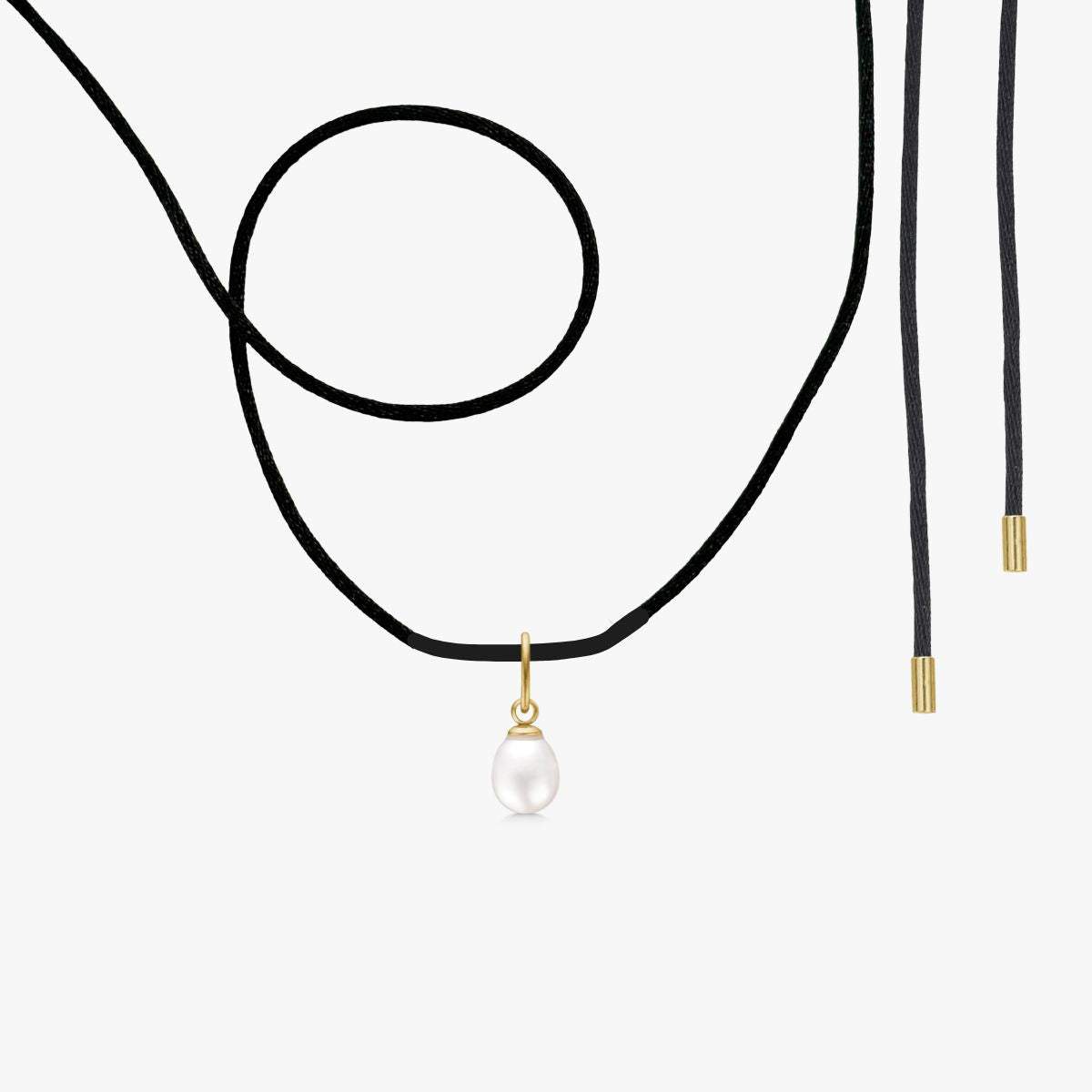 18k-guldbelagt-5mm-perle-vedhaeng-paa-satin-snor-camilla-kroeyer-jewellery