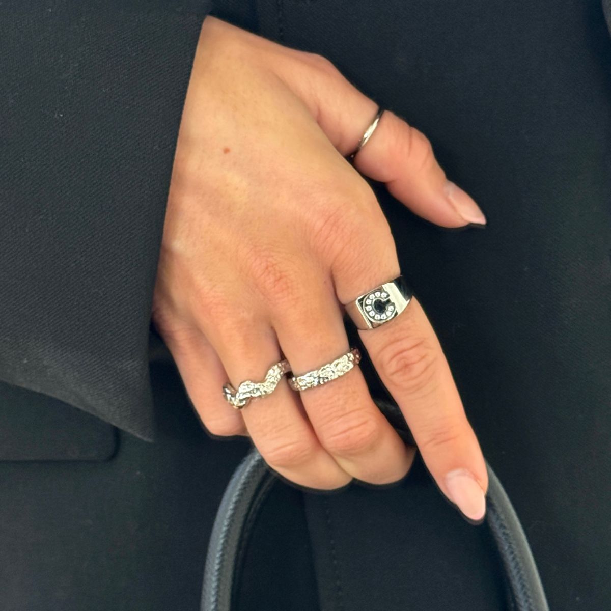 Krystal Bogstav Firkantet Signet Ring Sølvfarvet