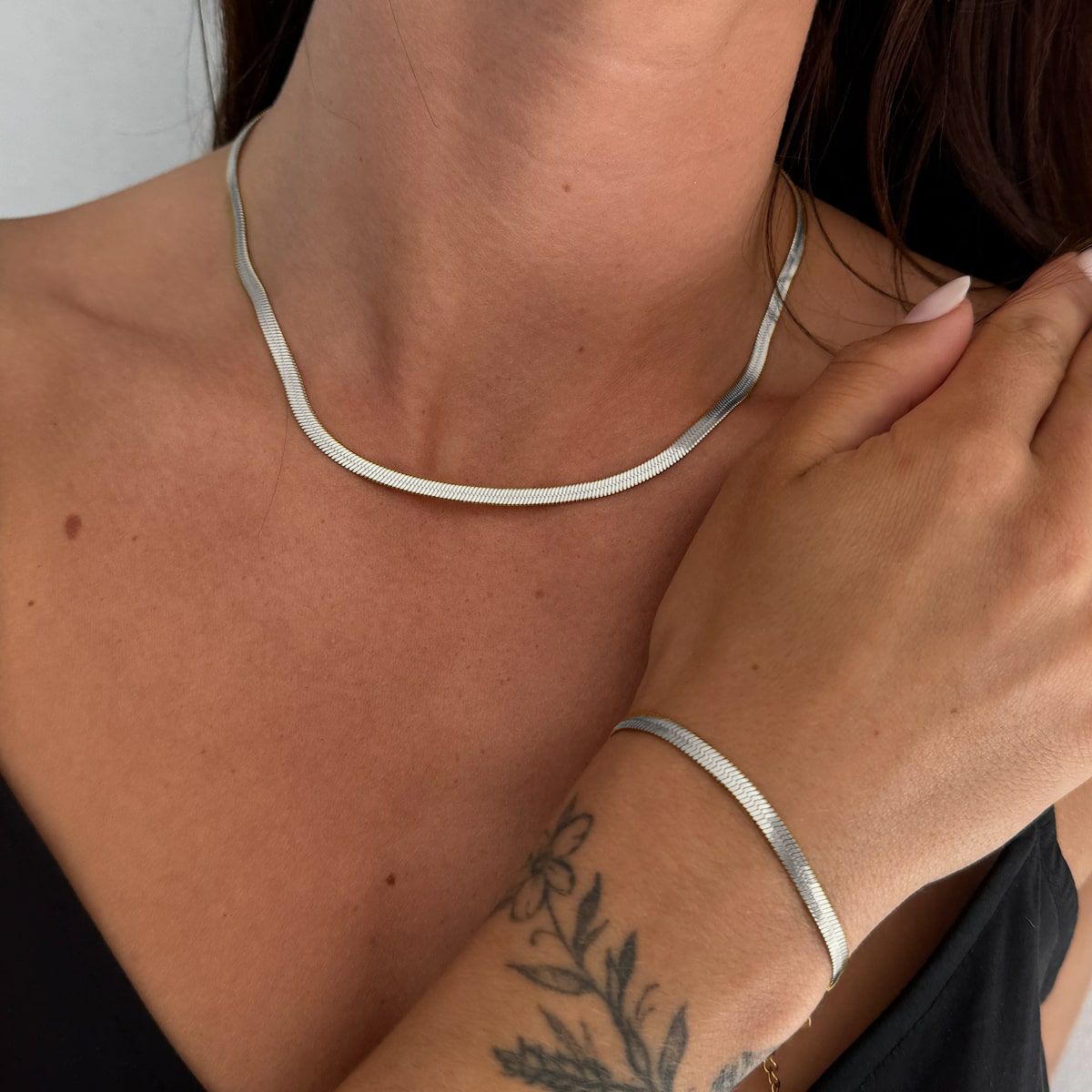 Flad Slangekæde Sølvfarvet 4mm