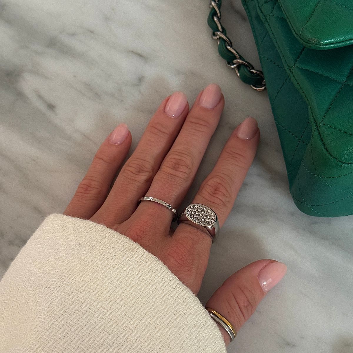 Oval Pavé Krystal Signet Ring Sølvfarvet