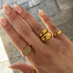 Oval Pavé Krystal Signet Ring 18K Guldbelagt