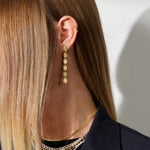 Scoria Dangler øreringe 18K guldbelagt Lang Camilla Krøyer Jewellery