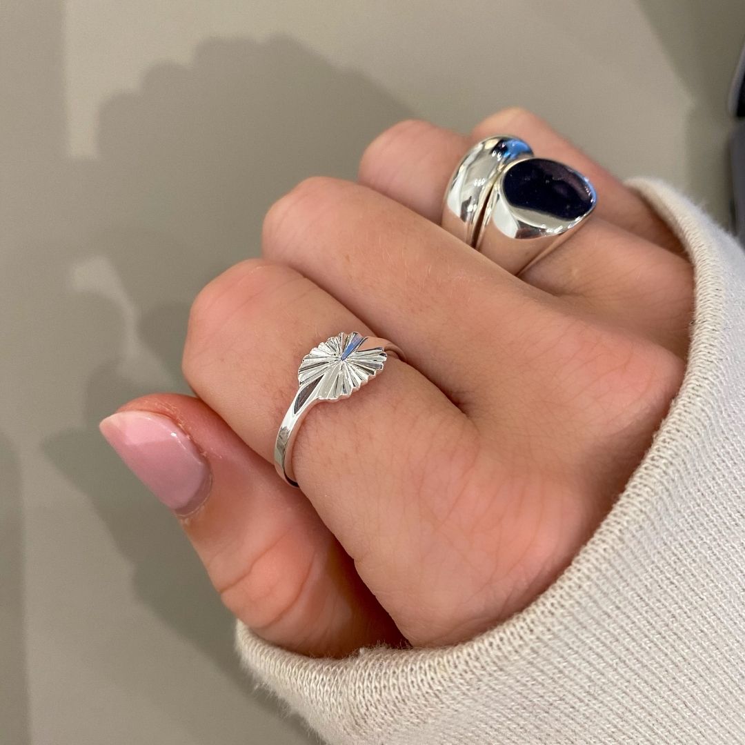 Rund Signet Ring 925 Sølvbelagt - Camilla Krøyer Jewellery