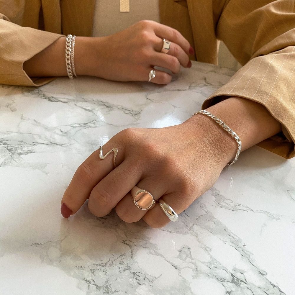 Rund Signet Ring 925 Sølvbelagt - Camilla Krøyer Jewellery